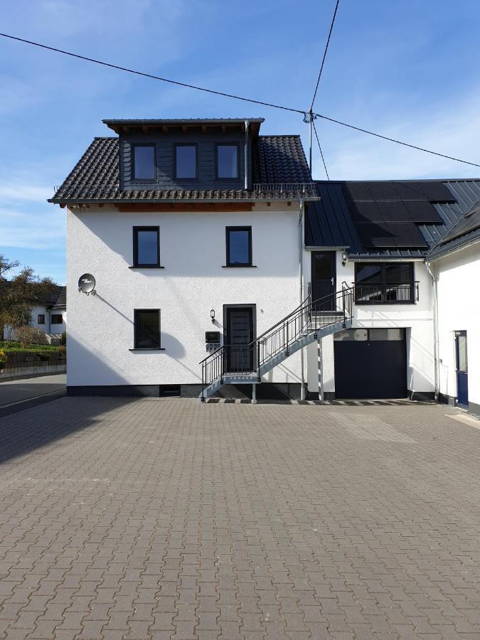 Beim Hooch. Lisbeth Apartamento Brucktal Exterior foto